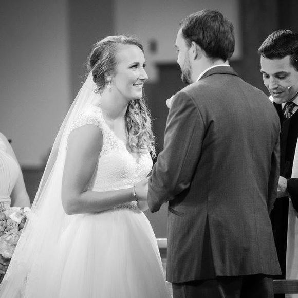 Meet your Posher, Lauren - Picture 1 of 1